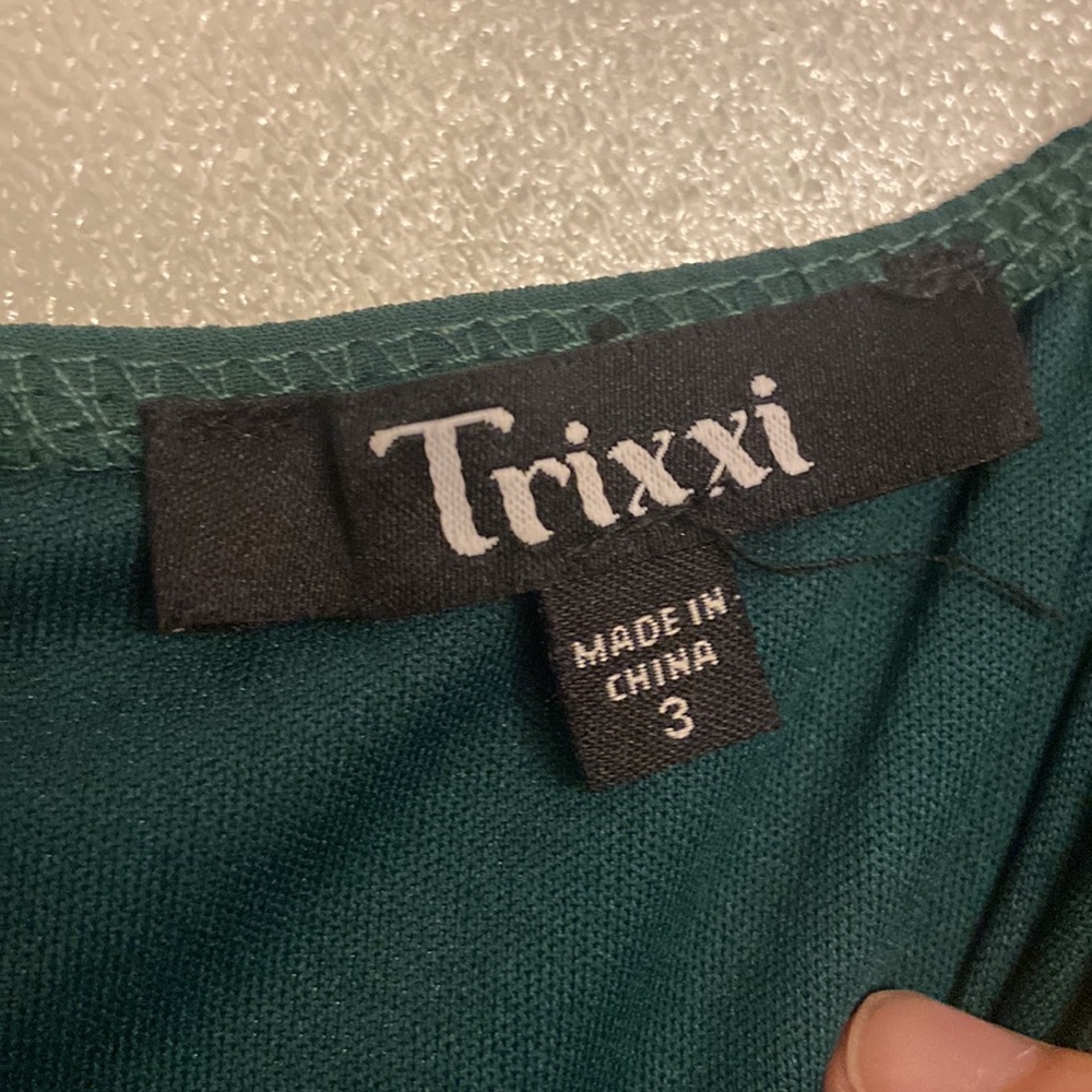 Trixxi Dress - Picture 6 of 7